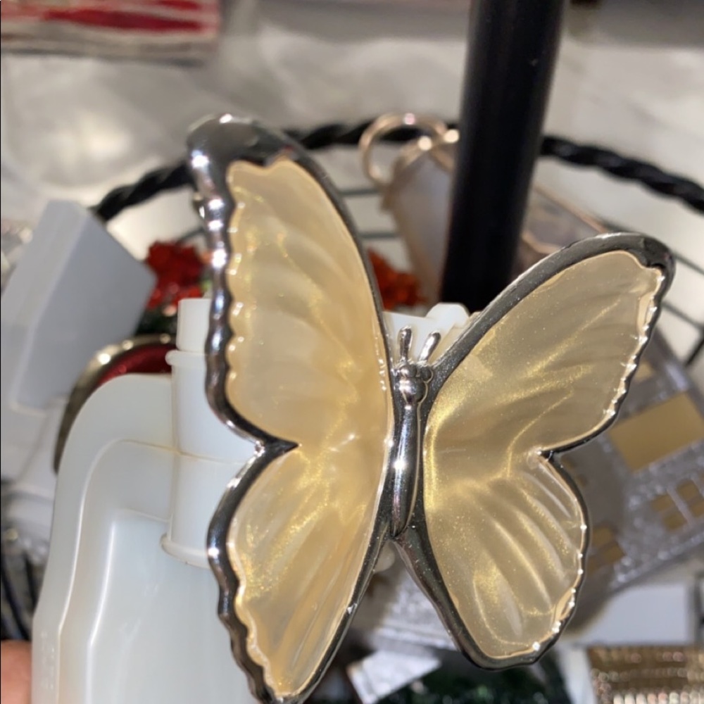 Butterfly Plug in